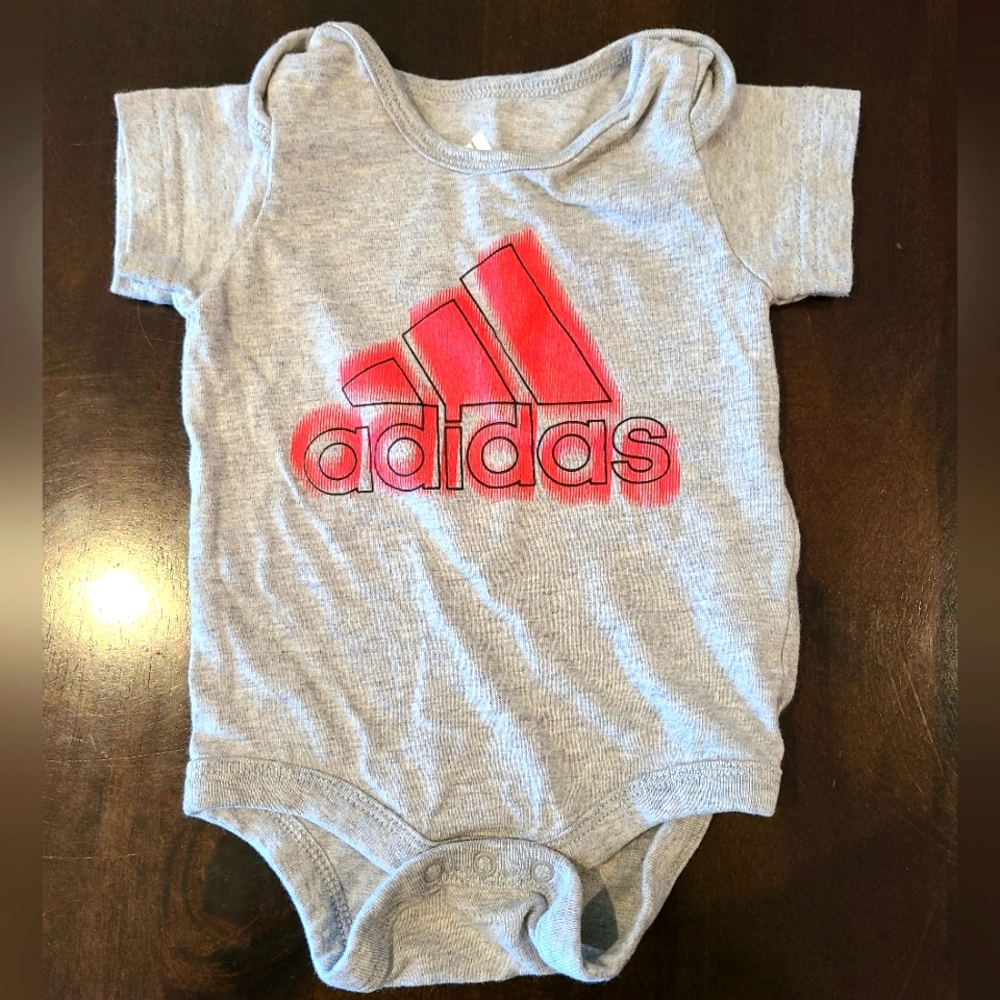 🌟5/$25  NWOT Adidas Onesie Size 3 Months